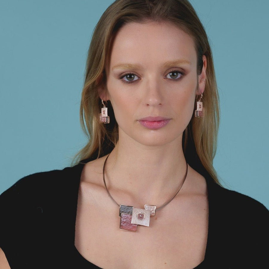Overlapping Squares Necklace
